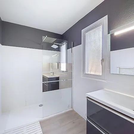 Semesterbostad Les Floriales By Interhome