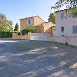 בית נופש Les Floriales By Interhome *