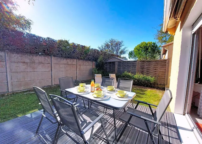 度假居 Les Floriales By Interhome