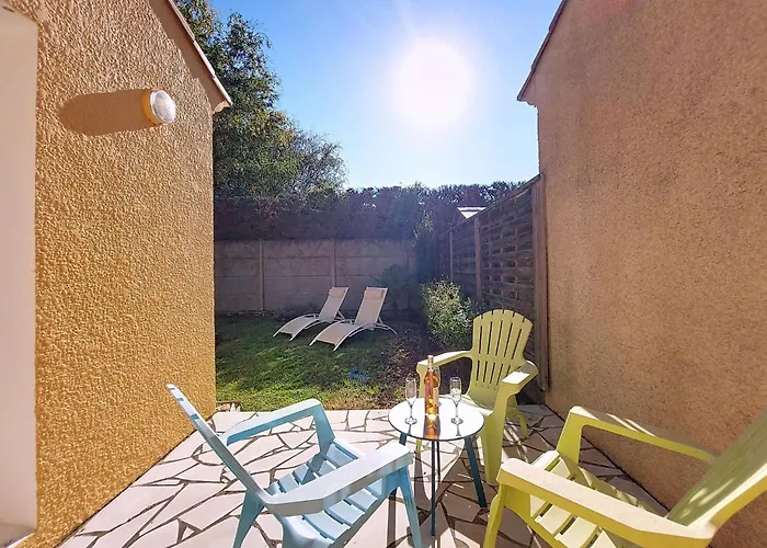 度假居 Les Floriales By Interhome