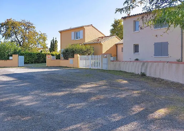 度假居 Les Floriales By Interhome *